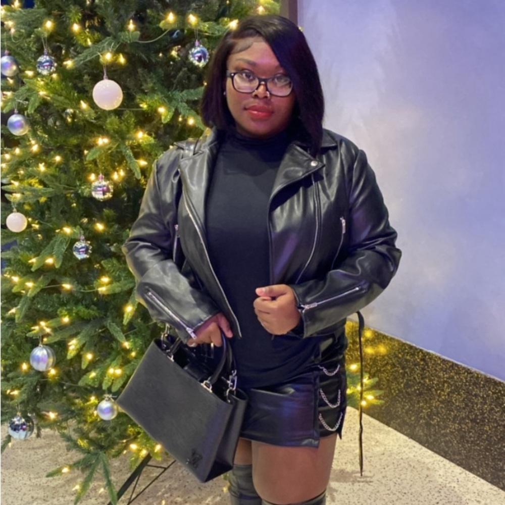 Meet your Posher, Lymaria